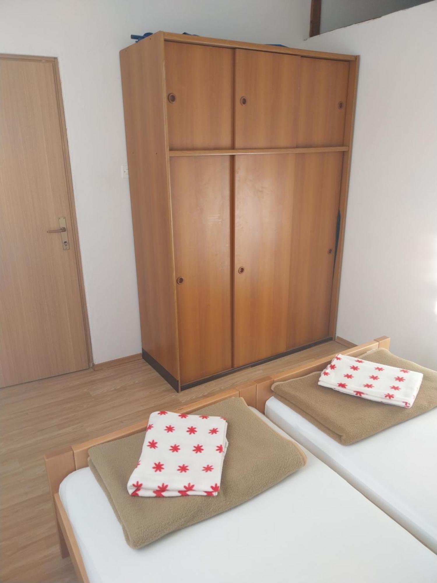 Mile Appartamento Krk Town